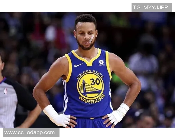 库里谈输给雷霆和猛龙的艰难经历目前球队士气高涨信心满满 库里谈输给雷霆和猛龙的艰难经历目前球队士气高涨信心满满