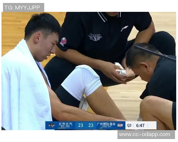 周琦表现出色成为内线支柱北京队主力频遭伤病困扰面临挑战