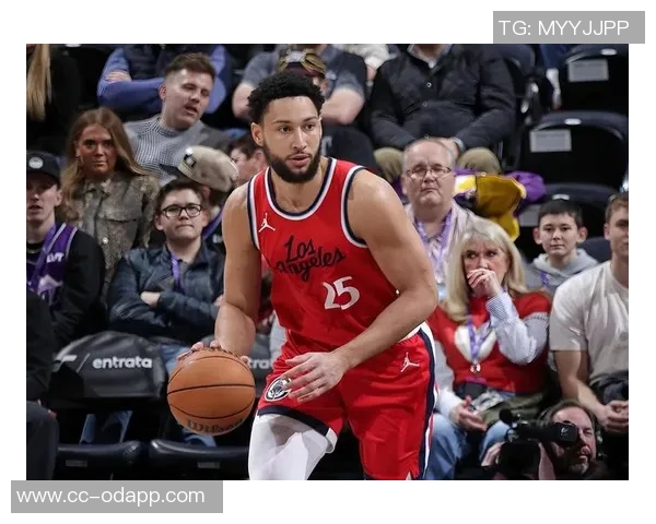 快船本赛季前景堪忧六十场比赛已显无望